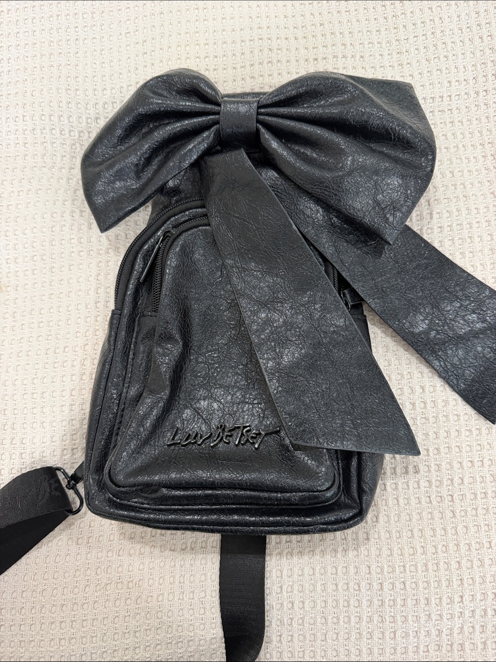 Betsey Johnson Black Bow Crossbody Pouch